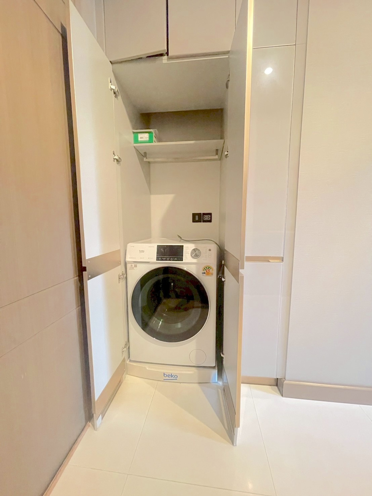 ให้เช่าคอนโดพระราม 9 เพชรบุรีตัดใหม่ RCA :  🔥 ปล่อยเช่าด่วน 🔥 ห้องสวย ใหม่  พร้อมย้ายเข้า  Call : 0619824959 Line ID :  elegant.289