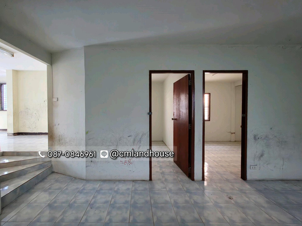 ขายบ้านเชียงใหม่ : ถูกกว่าคุ้มกว่าคอนโด! บ้านวรุณนิเวศน์ ต.แม่เหียะ อ.เมือง ใกล้แยกแม่เหียะ บิ๊กซี แม็คโคร IKEA 2 กม. ใกล้เซ็นทรัลแอร์พอร์ต 4 กม. ใกล้สนามบิน 5 กม. (ขายตามสภาพต้องปรับปรุง)