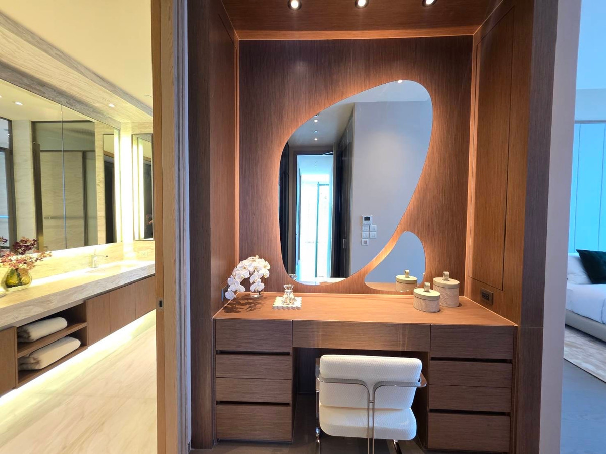 For SaleCondoWitthayu, Chidlom, Langsuan, Ploenchit : Scope Langsuan: 2bed 2.5bath 161.65sqm. 105,000,000 Brandnew, Fully Furnished, Embassy view Am: 0656199198