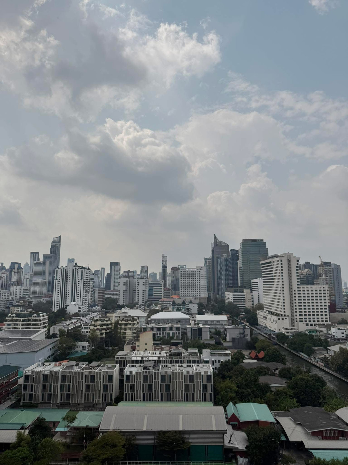 For RentCondoSukhumvit, Asoke, Thonglor : ᚱ For rent✅Available early April🔥1 bedroom, 16th floor, 40 sq m.🔥Condo Supalai Oriental Sukhumvit 39 with Shuttle Bus to BTS Phrom Phong.