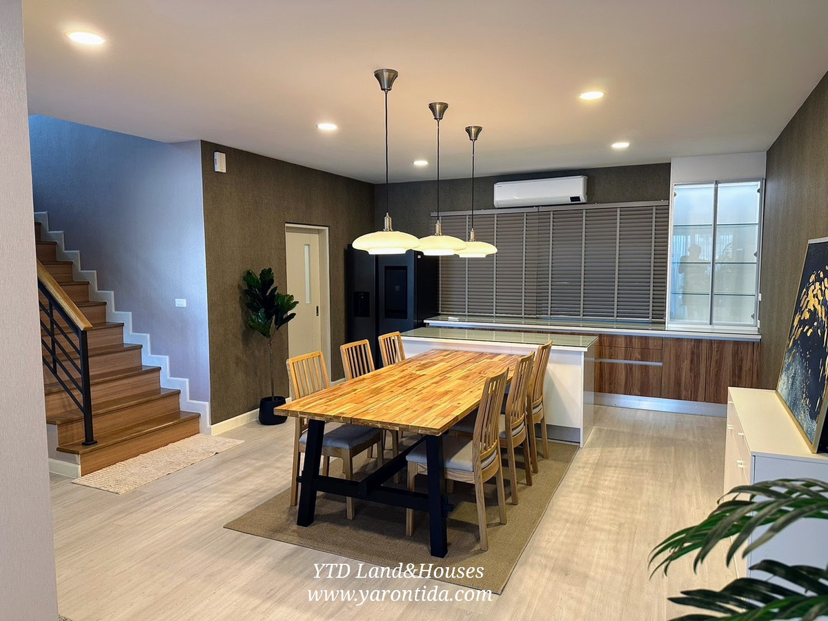 For RentHouseBangna, Bearing, Lasalle : For Rent ​​​​Centro Bangna, new design detached house next to Mega-Bangna 135,000 Baht/Month (Fully furnished).