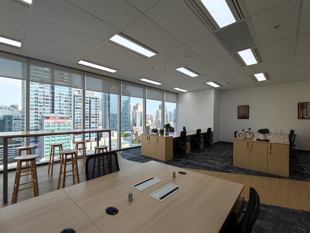 ให้เช่าสำนักงานนานา : ออฟฟิศ สำนักงานให้เช่า ตกแต่งพร้อมเข้าอยู่ สุขุมวิท นานา (Office For Rent) อาคาร เจแอลเค ทาวเวอร์ ( JLK Tower Office Building ) พื้นที่สำนักงาน ขนาด 116 ตารางเมตร ใกล้รถไฟฟ้า BTSนานา, วัฒนา, สุขุมวิท, อโศก, เพลินจิต