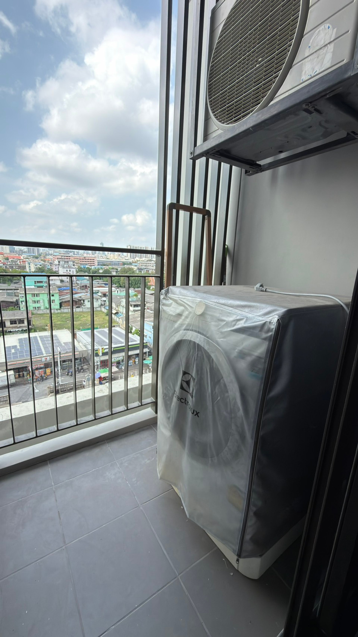 ให้เช่าคอนโดปิ่นเกล้า จรัญสนิทวงศ์ : *** ให้เช่าคอนโด : เออร์บาโน ราชวิถี (Urbano Rajavithi) ***