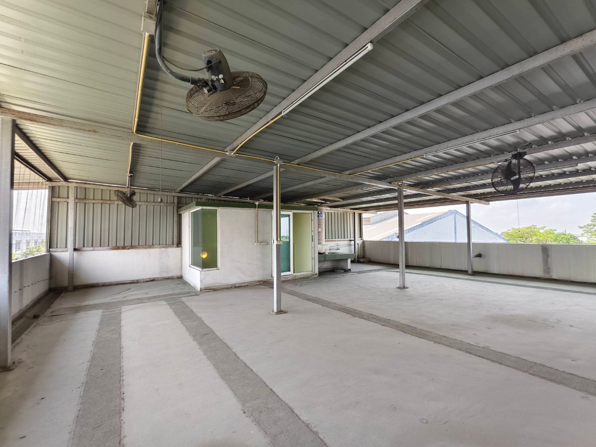 Home OfficeLadkrabang, Suwannaphum Airport : For sale/rent 4-story home office next to The Terminal Suvarnabhumi project, has a built-in elevator, near Suvarnabhumi Airport.