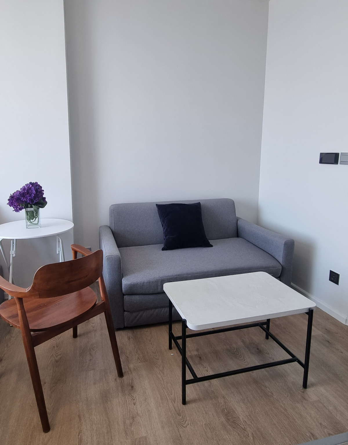 ให้เช่าคอนโดรามคำแหง หัวหมาก : ให้เช่า คอนโด Modiz Rhyme Ramkhamhaeng ห้องแต่งครบ เฟอร์นิเจอร์ 