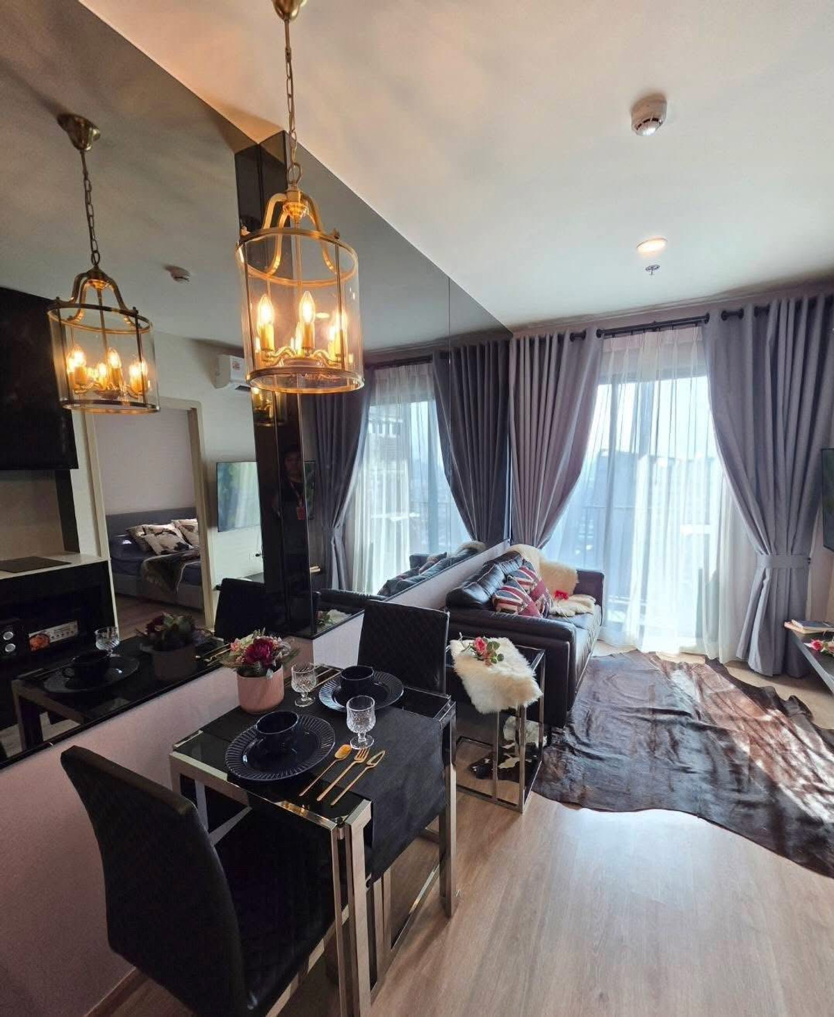 For RentCondoRama9, Petchburi, RCA : NUE DISTRICT R9 for urgent rent, high floor, beautiful room, divine view.