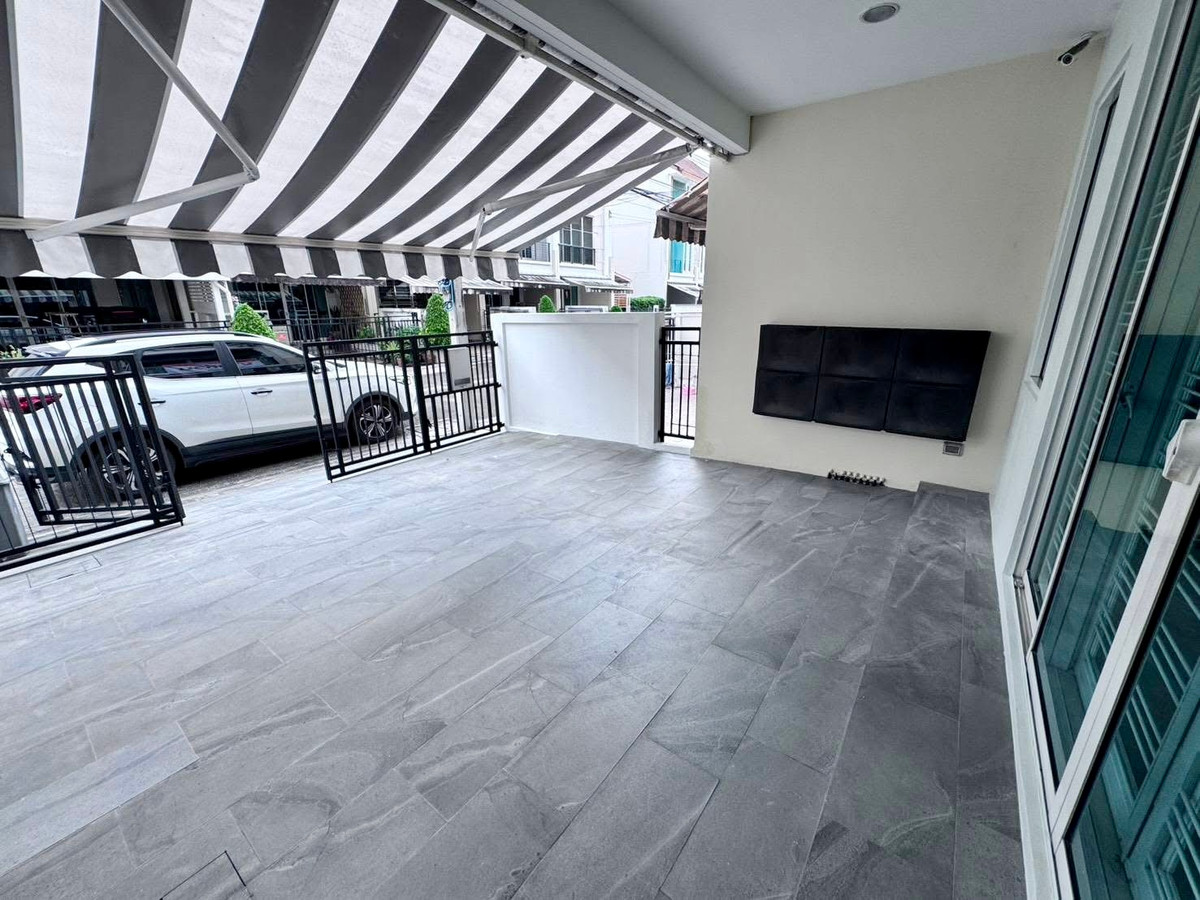 For SaleTownhomePattanakan, Srinakarin : Baan Klang Muang S-Sense Srinakarin / 3 bedrooms (for sale), Baan Klang Muang S-Sense Srinakarin /3 Bedrooms (FOR SALE) GNG055