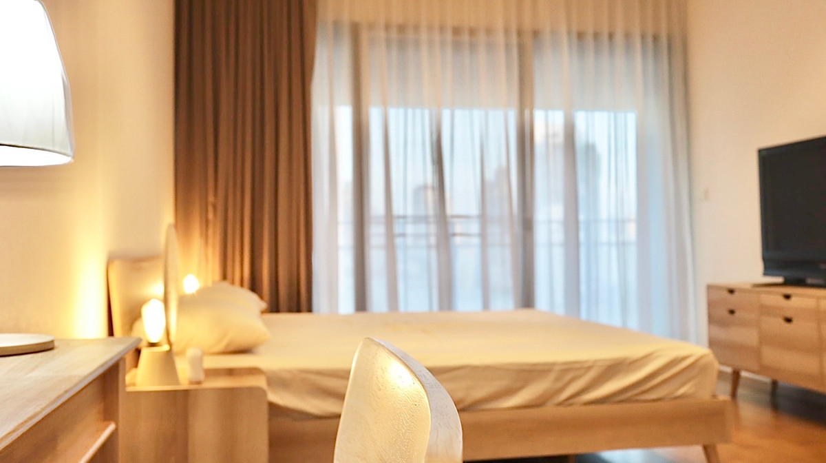 ให้เช่าคอนโดสุขุมวิท อโศก ทองหล่อ : ให้เช่า The Madison Condominium ราคา 75,000 บาท [MKr260414]