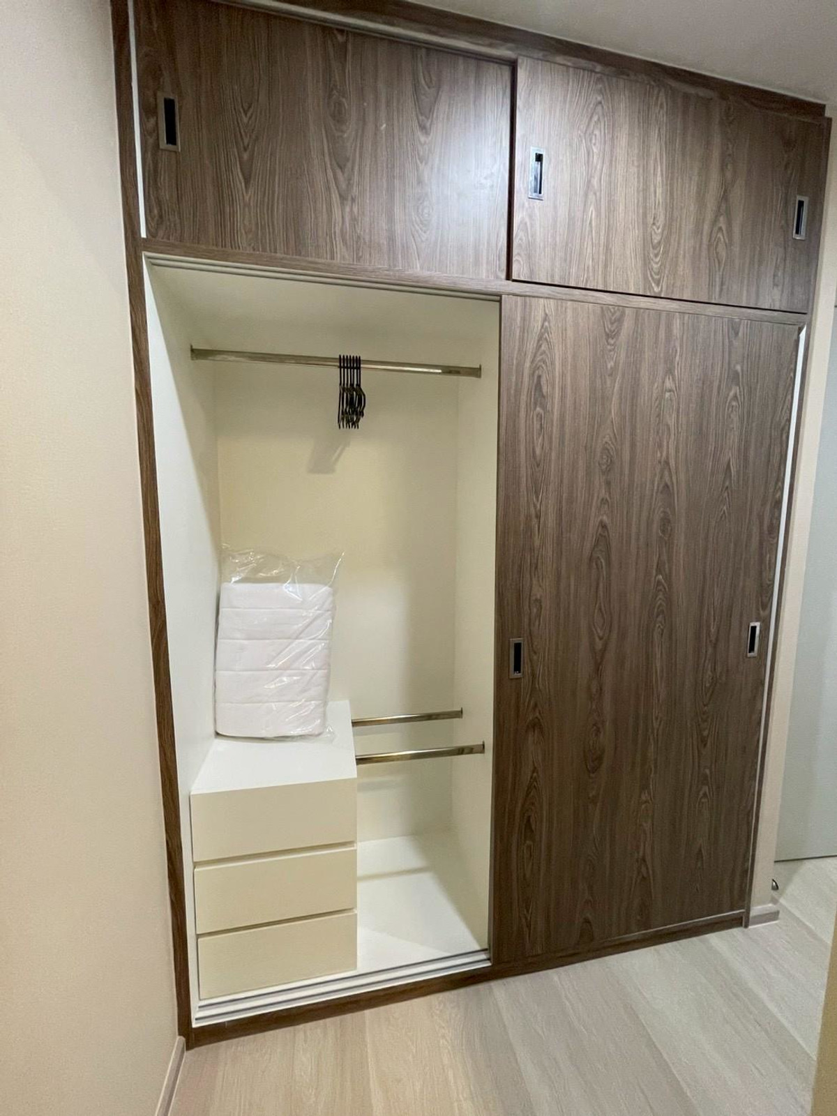 For SaleCondoRama9, Petchburi, RCA : For sale, 2 bedrooms, 2 bathrooms, special price, ready to move in, Life Asoke, Life Asoke