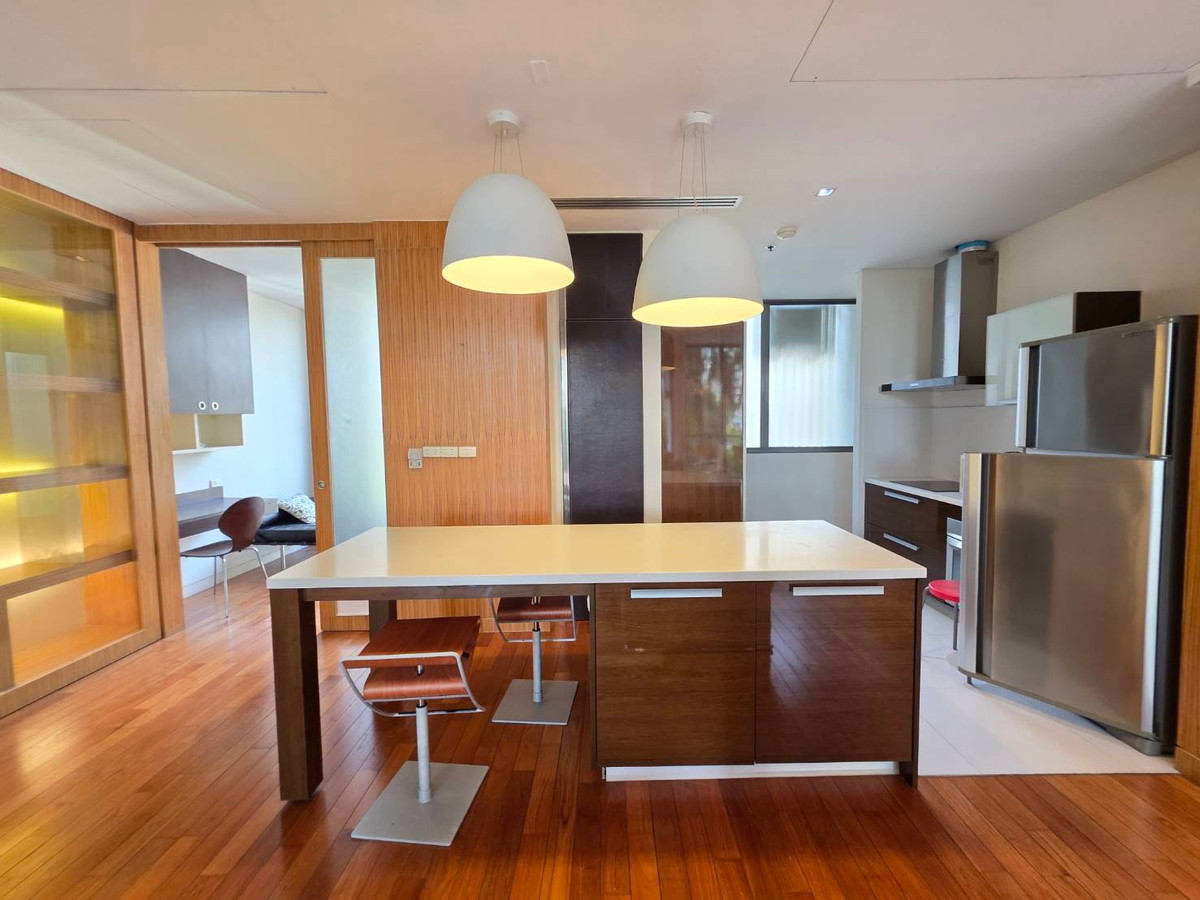 คอนโดสุขุมวิท อโศก ทองหล่อ : Domus Sukhumvit 16: 2+1 bed 3bath 167sqm. Sell: 45,000,000 Rent: 110,000/mth. Am: 0656199198