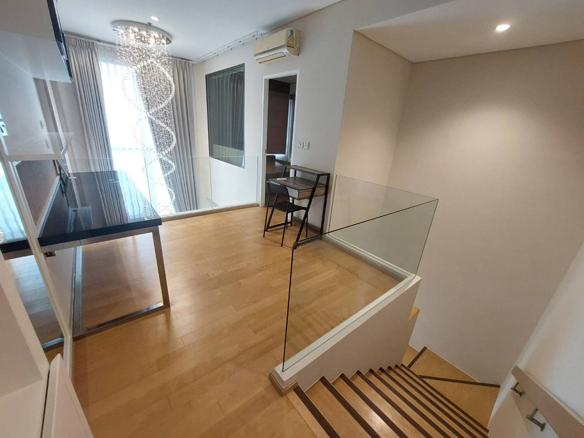 ขายคอนโดพระราม 9 เพชรบุรีตัดใหม่ RCA : Villa Asoke / Duplex 1 Bedroom (SALE WITH TENANT), วิลล่า อโศก / ดูเพล็กซ์ 1 ห้องนอน (ขายพร้อมผู้เช่า) TARN311