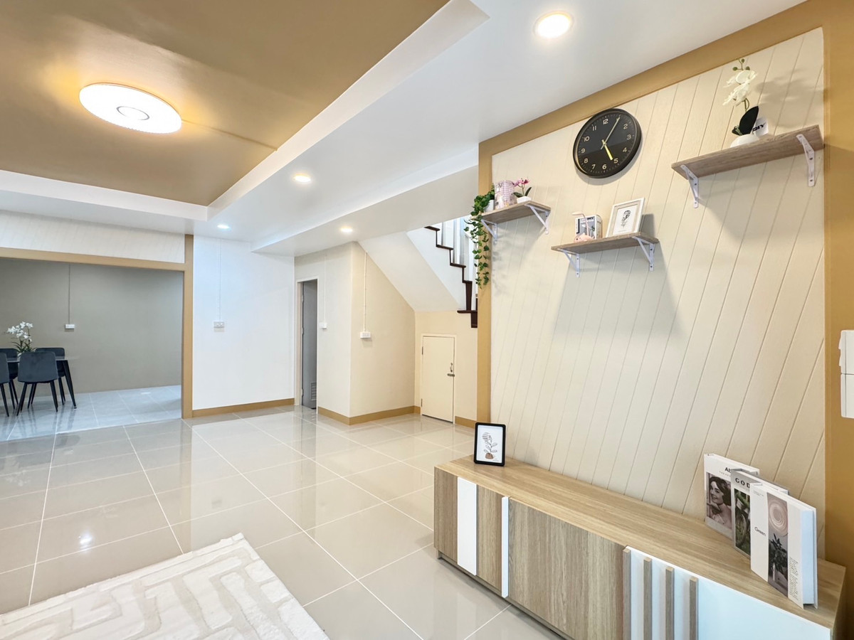 ขายนนทบุรี บางใหญ่ บางบัวทอง : ขายบ้านแฝดพฤกษา 19 วัดลาดปลาดุก 35 ตร.ว. หน้ากว้าง 10 ม. จอดรถ 3 คัน ฟรีโอน