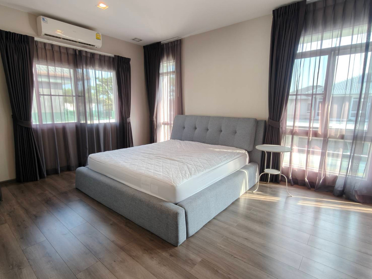 For RentHouseBangna, Bearing, Lasalle : Single-Detached House for Rent: Mantana 2 Bangna Km.7 near Mega Bangna