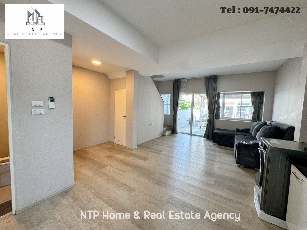 ให้เช่าทาวน์โฮมบางนา แบริ่ง ลาซาล : ให้เช่า| For rent ทาวน์โฮม 2-3 ห้องนอน หลังบ้านต่อเติมห้องเพิ่ม กว้างมาก+ติดแอร์ สามารถเพิ่มเติมเฟอร์นิเจอร์ได้ บ้านทำเลดี ตรงข้าม Mega Bangna หมู่บ้านสุดฮิต📍 Indy บางนา-รามคำแหง2 👍🏻