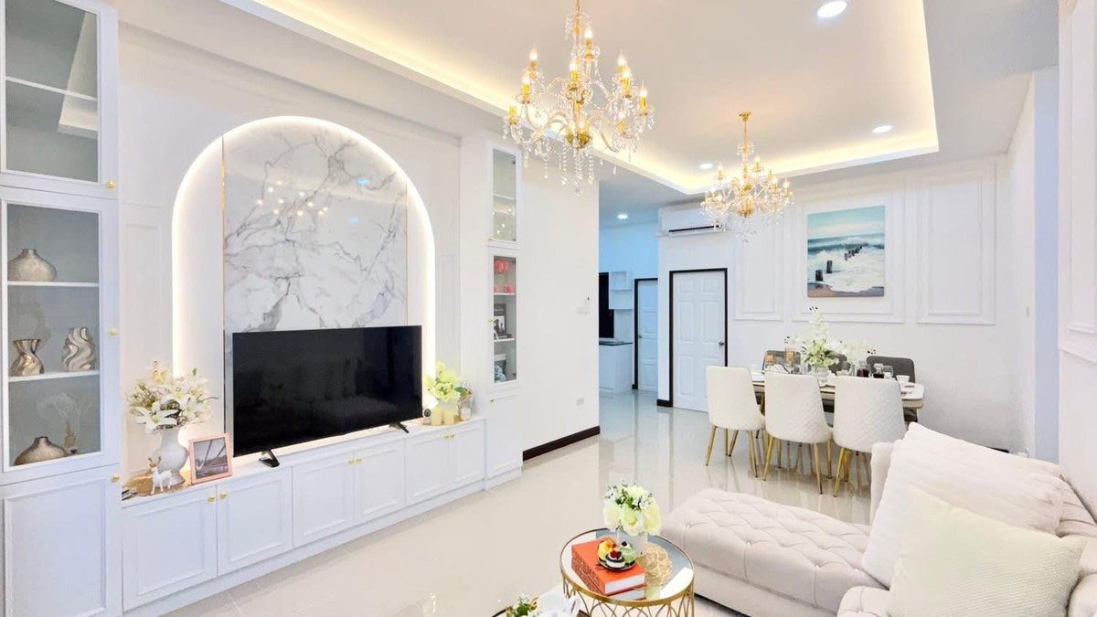 For SaleHousePattaya, Bangsaen, Chonburi : Classic Home 4 / 3 Bedrooms (For Sale), Classic Home 4 / 3 Bedrooms (FOR SALE) BEWN138