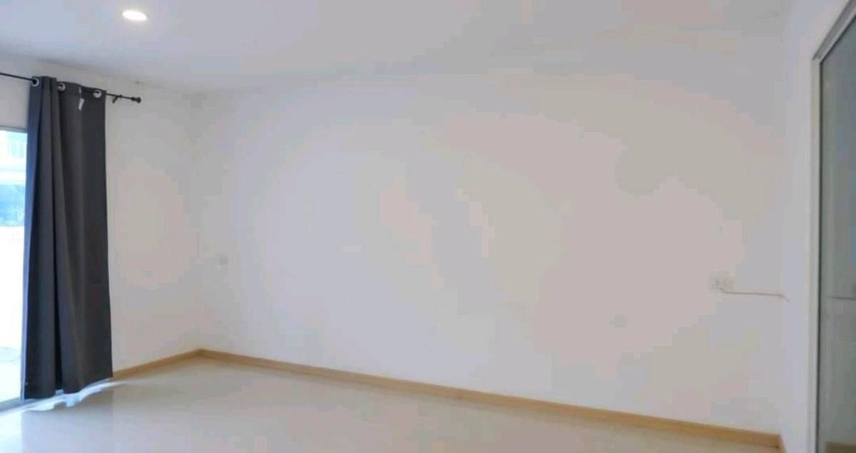 ให้เช่าทาวน์โฮมนนทบุรี บางใหญ่ บางบัวทอง : ให้เช่าทาวน์โฮม เสนา วีว่า รัตนาธิเบศร์ - บางบัวทอง ใกล้ แม็คโคร บางบัวทอง เพียง 2 นาที