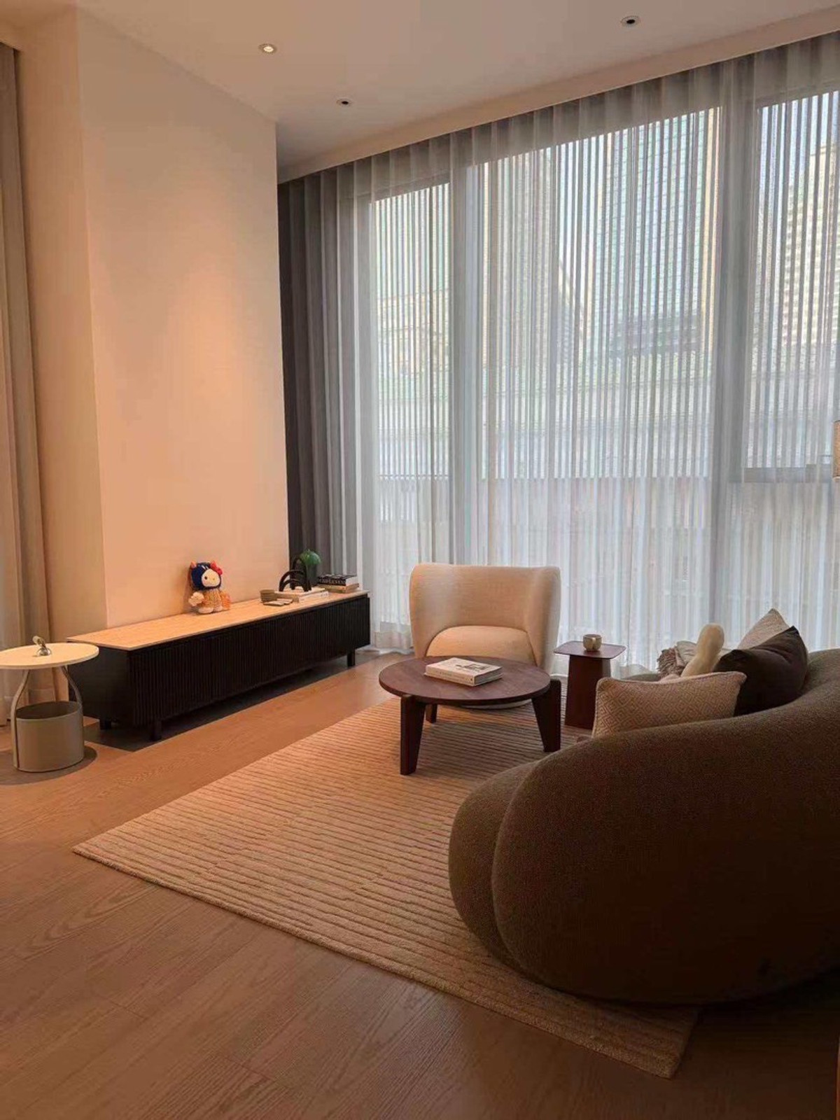 ให้เช่าคอนโดวิทยุ ชิดลม หลังสวน : ✨ SCOPE Langsuan | Luxury Unit for Rent ✨ 1Bed2Bath  85sqm special price 130k Call 0635925888