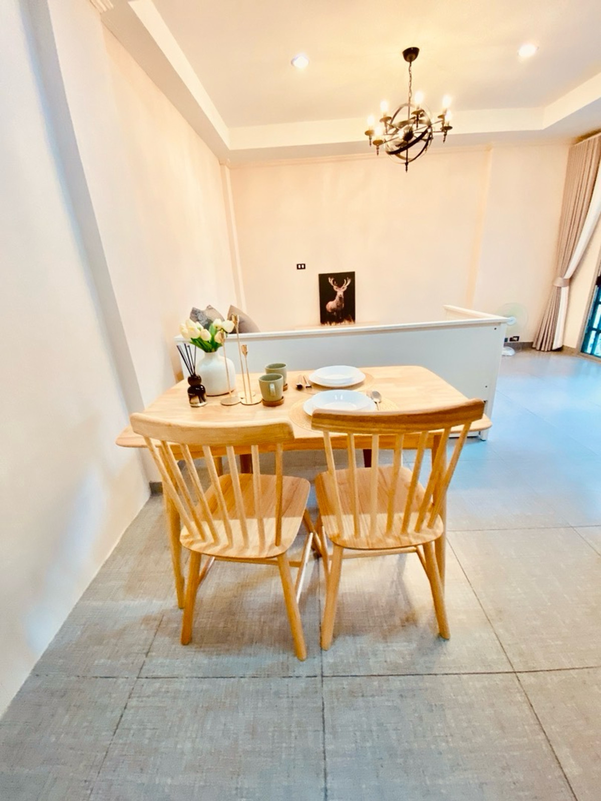 ขายคอนโดบางนา แบริ่ง ลาซาล : ขายคอนโดชั้น 1 มีสวน  2ห้องนอน 58ตร.ม กึ่งกลางรถไฟสามสาย 