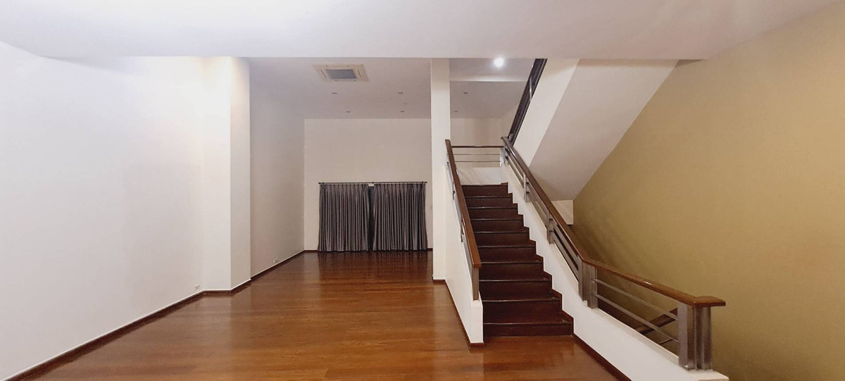 For RentHouseSukhumvit, Asoke, Thonglor : Townhome for rent at Lotus Point project, price 120,000 baht [MKh260401]