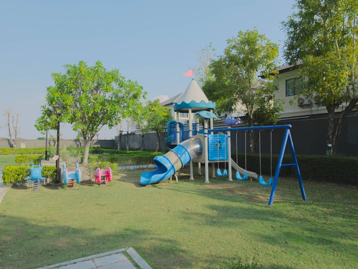 ขายทาวน์โฮมขอนแก่น : ทาวน์โฮม 2 ชั้น พฤกษา แอร์พอร์ต แต่งสวย ใกล้สนามบินขอนแก่น เฟอร์ครบ หิ้วกระเป๋าเข้าอยู่ได้เลย