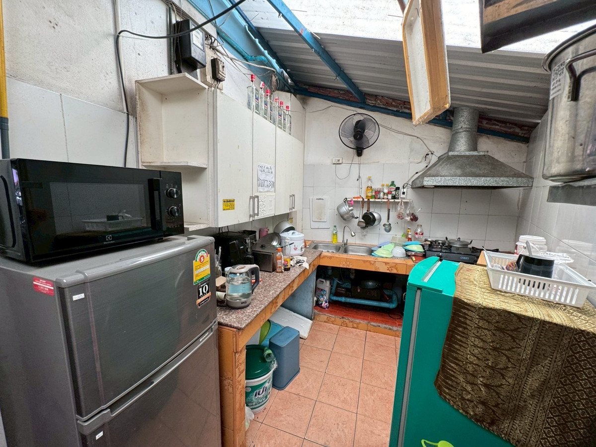 For RentShop HousePattaya, Bangsaen, Chonburi : 💢Building for rent - Pattaya, Chonburi 