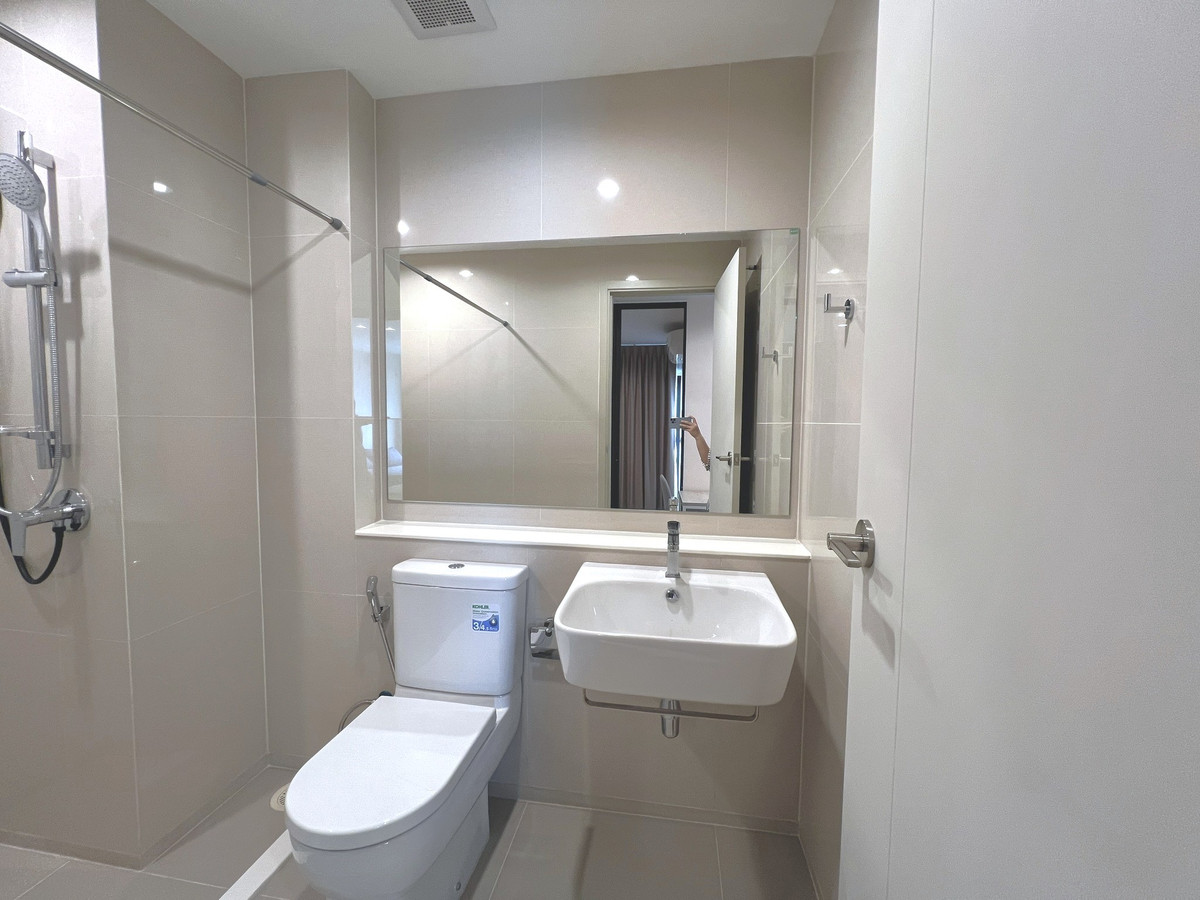 For RentCondoSamut Prakan,Samrong : 💥ST-10571💥Aspire Erawan Prime👉Line : @wincondo