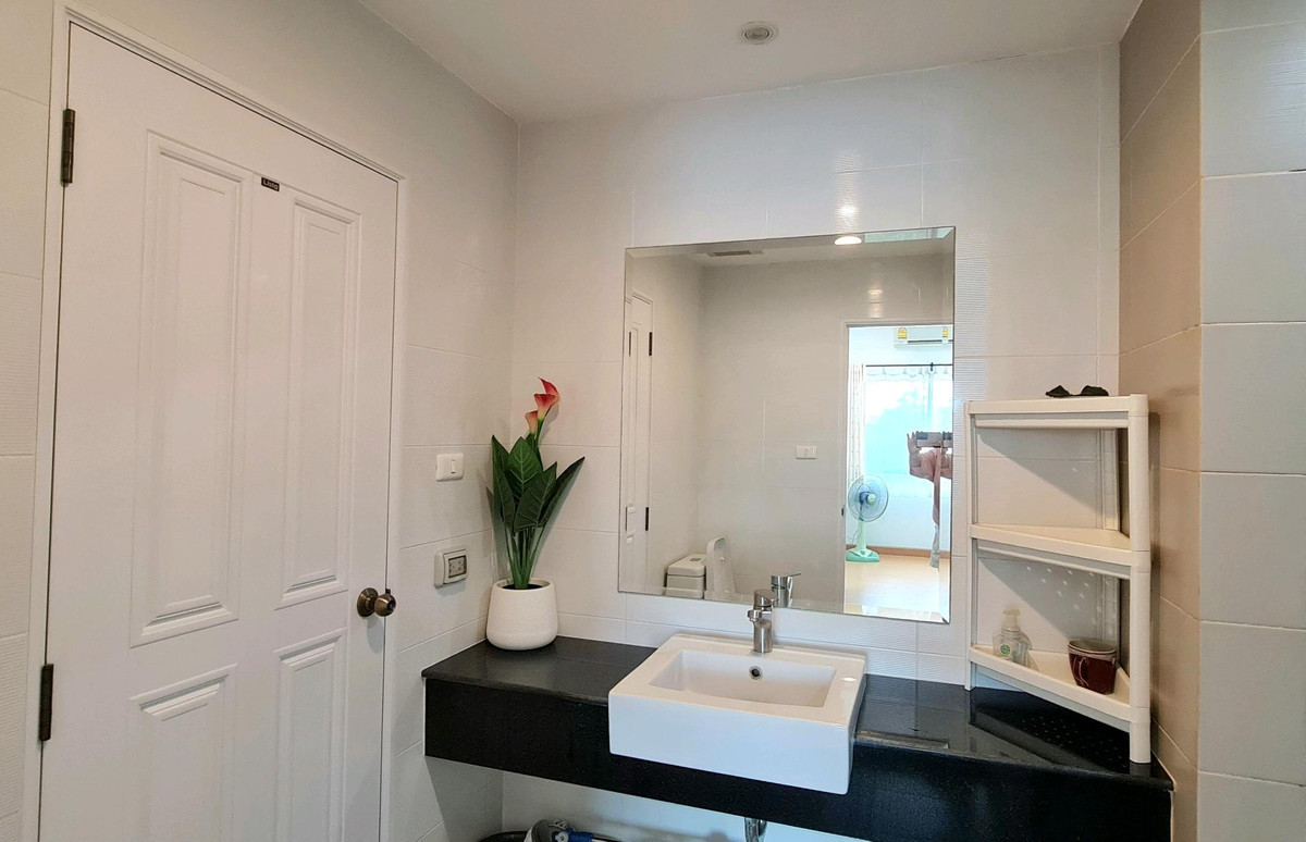 ทาวน์โฮมอ่อนนุช อุดมสุข : RH033926 ขาย/ให้เช่า ทาวน์โฮม 3 ชั้น 3 ห้องนอน at The Estate Srinakarin 2 ซ.อ่อนนุช 46