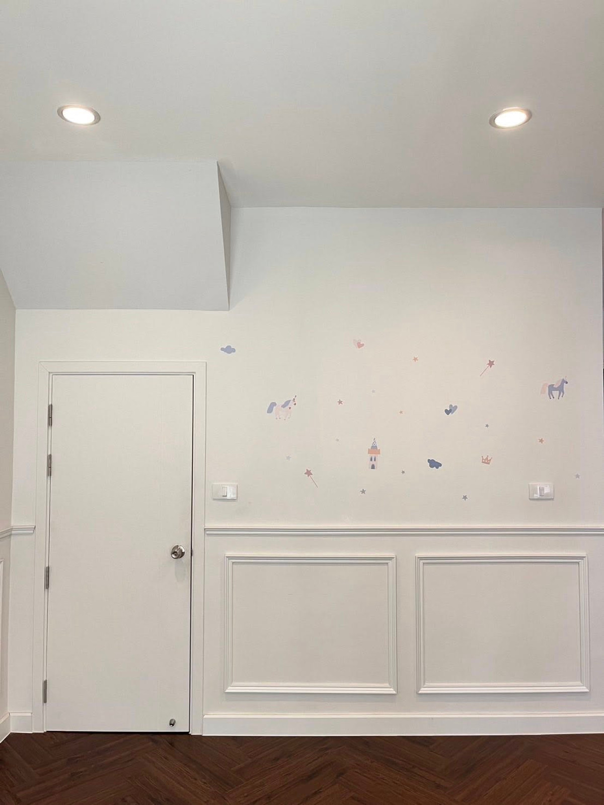 ให้เช่าทาวน์โฮมบางนา แบริ่ง ลาซาล : (ให้เช่า) **  ทาวน์โฮม วี คอมพาวด์ บางนา-ศรีนครินทร์ **