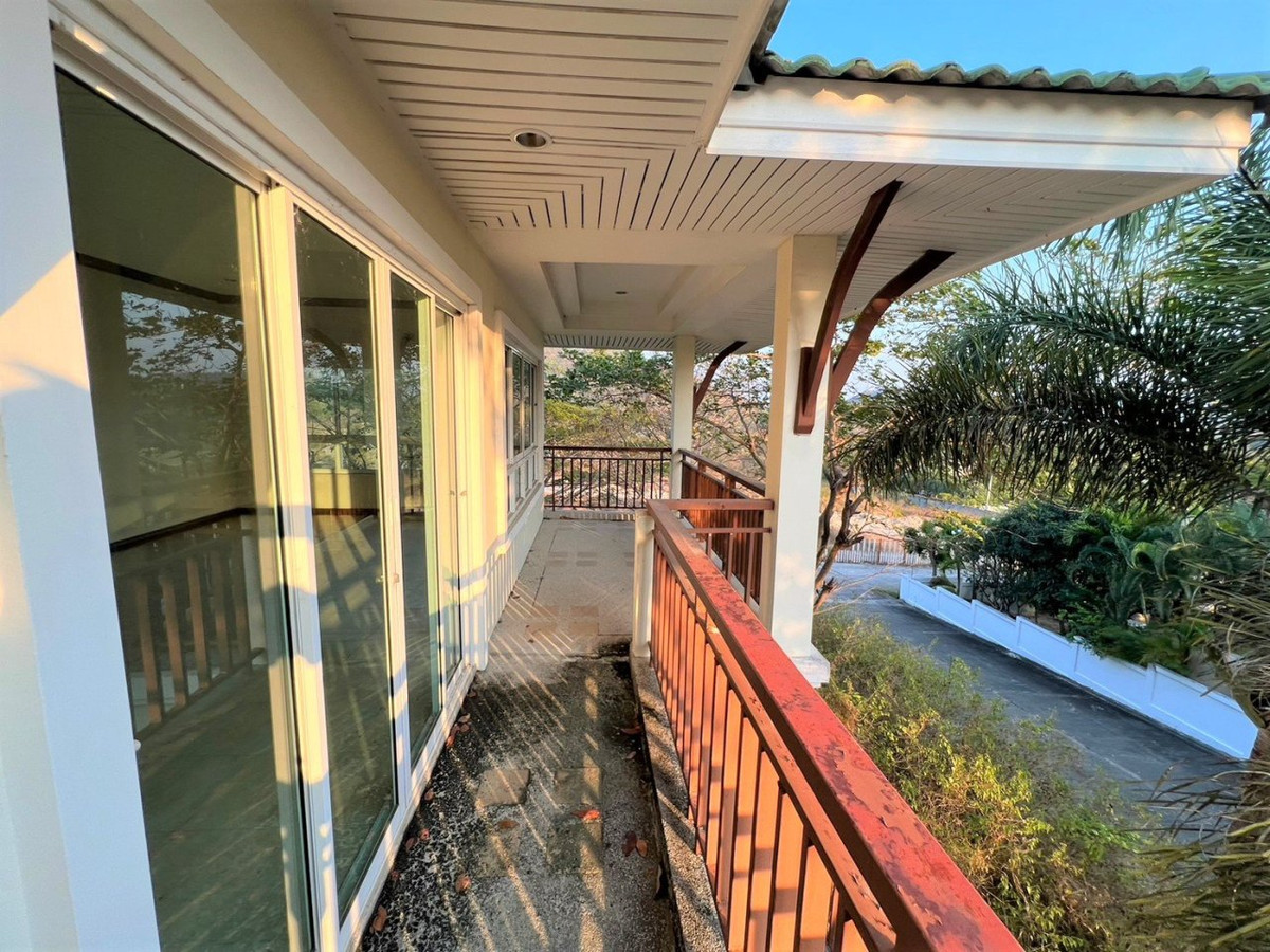 ขายบ้านหัวหิน ประจวบคีรีขันธ์ : ขายบ้านเดี่ยวขนาดใหญ่ พื้นที่ 1-2-91 ไร่ โครงการลูน่า วิลล่า หัวหิน โซนที่พักอาศัยตากอากาศระดับพรีเมียม  ราคาสุดพิเศษ ต่อรองได้