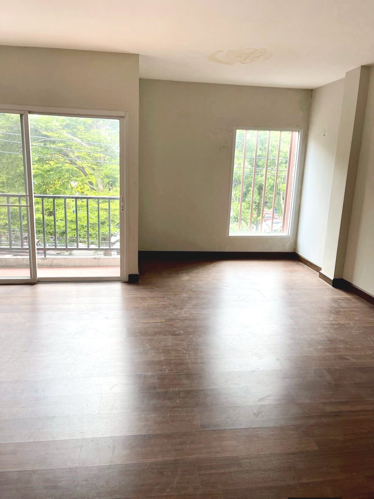 For RentHome OfficeBang kae, Phetkasem : For rent/sale, 3-story home office, good location.