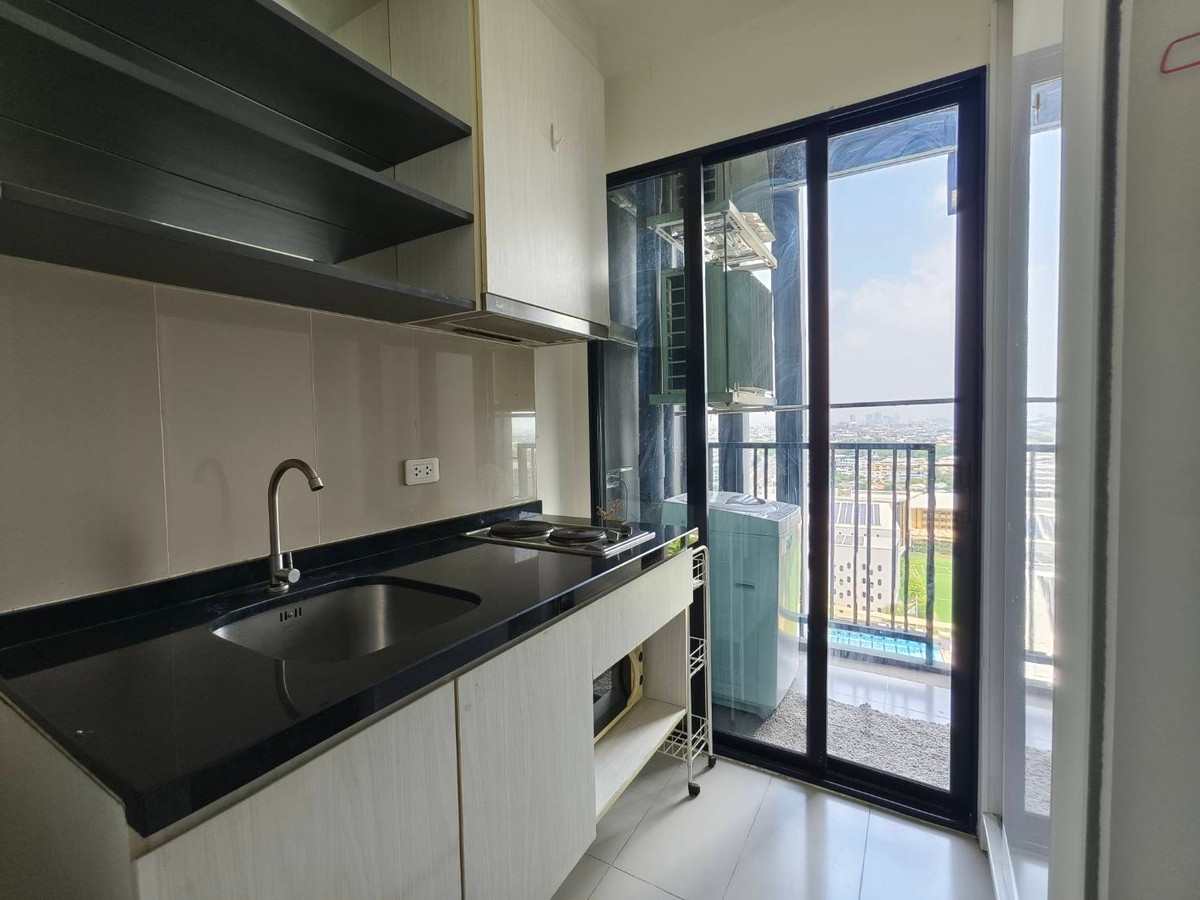 For RentCondoOnnut, Udomsuk : Condo for rent: The Base Park East Sukhumvit 77: The Base Park East ((BTS Onnut On Nut)) MK-02 line @livingbkk