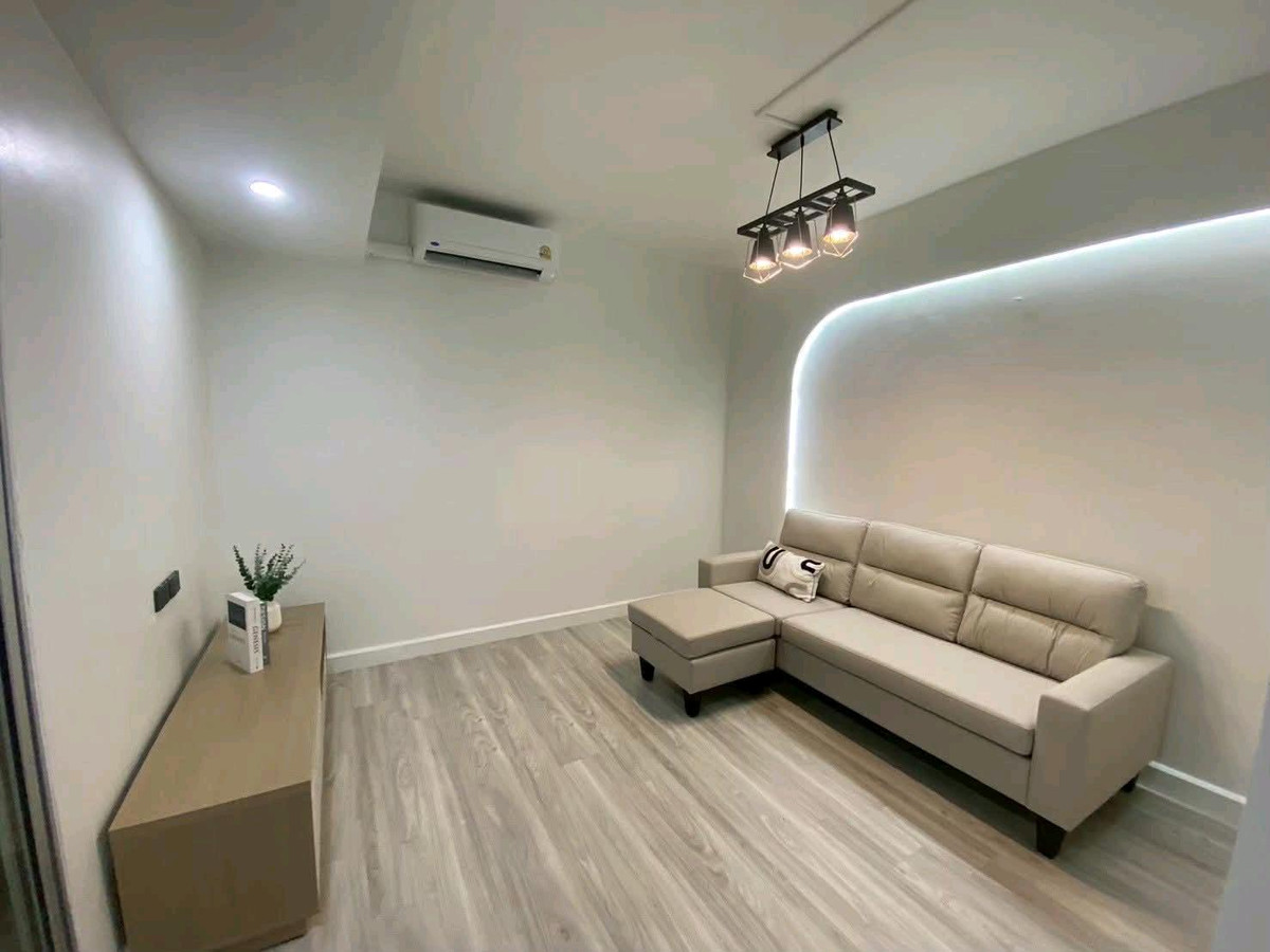 For RentCondoPattanakan, Srinakarin : Supalai Park Srinakarin, beautiful view, spacious room, 1 bedroom, 1 bathroom, 51 sq m.