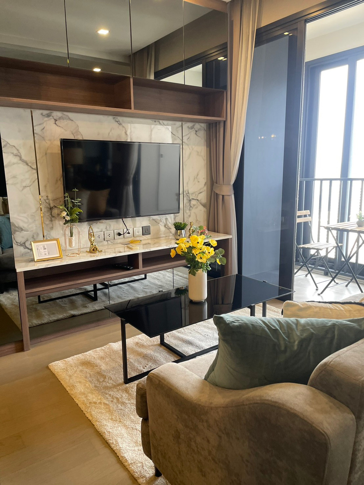 ให้เช่าคอนโดสุขุมวิท อโศก ทองหล่อ : Ashton Asoke, Available For Rent, Modern Luxury Style, Near MRT, Available For Rent now