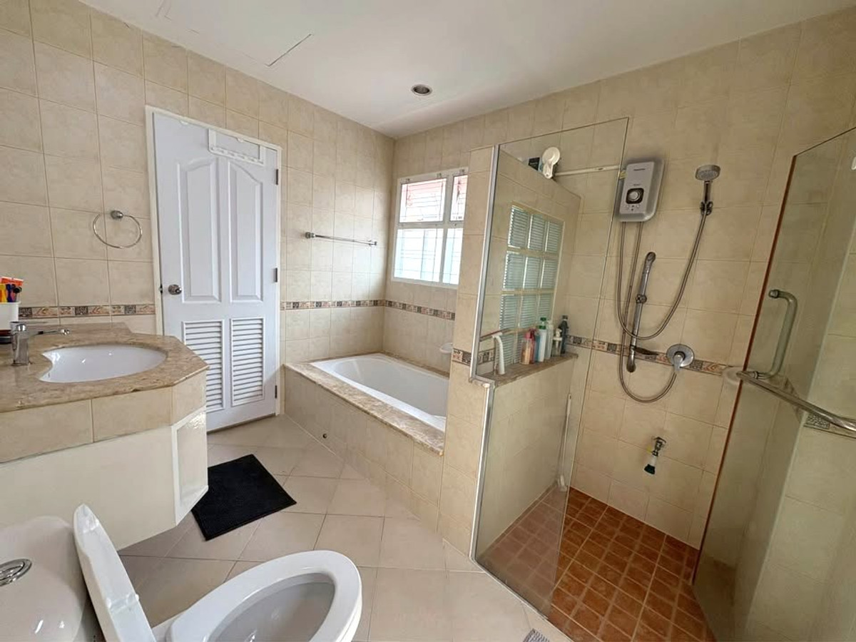 For RentHouseMin Buri, Romklao : Perfect Place Ramkhamhaeng 164