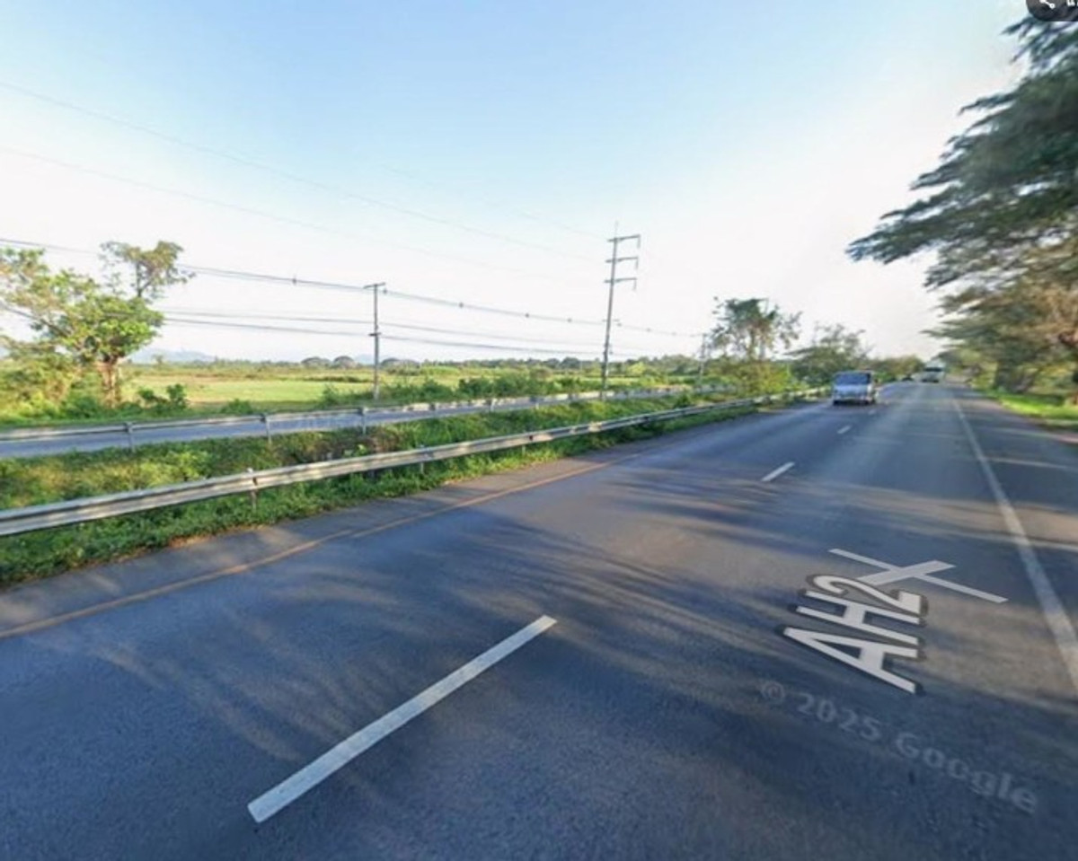 ขายที่ดินหัวหิน ประจวบคีรีขันธ์ :  ขายที่ดินแปลงใหญ่ 16 ไร่กว่า จ.ประจวบคีรีขันธ์  ติดถนนเพชรเกษม (AH2)  หน้ากว้างติดถนน 30 เมตร รูปแปลงลึกเหมาะทำรีสอร์ท , เกษตร , ปั๊ม, โครงการต่างๆ (ราคาต่อรองได้ )