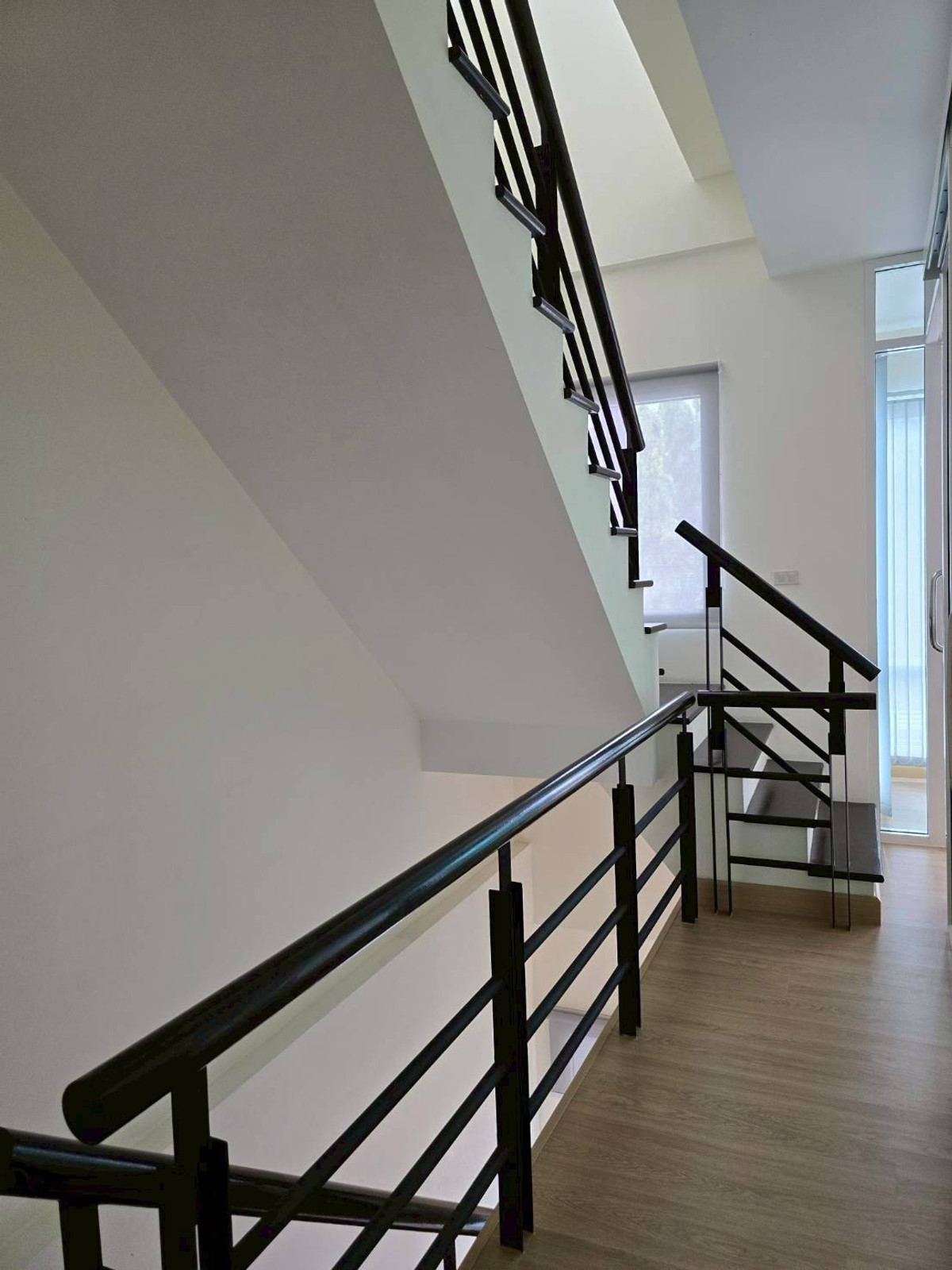 ให้เช่าทาวน์โฮมโชคชัย4 ลาดพร้าว71 : 💥CP-10581💥ว่าง ให้ เช่า  ทาวน์โฮม 3 ชั้น โครงการ ฟีล ลาดพร้าว 71👉แอดไลน์ @goodcondo