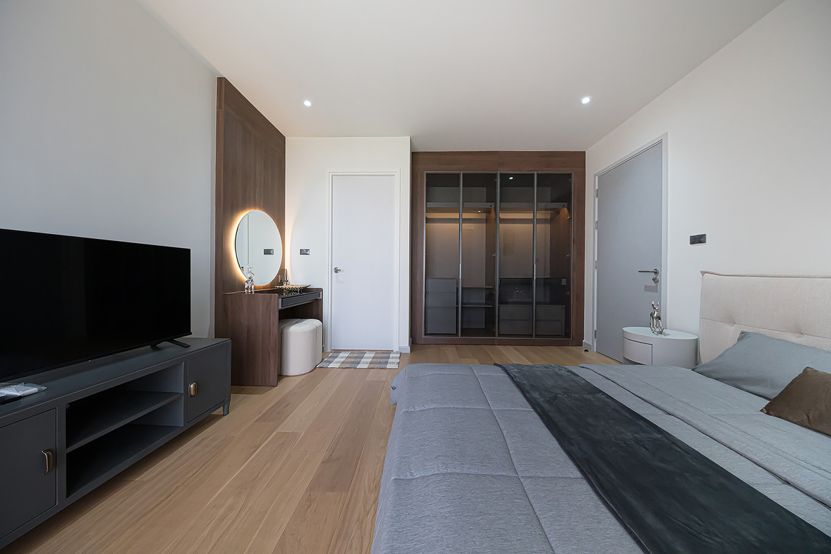 ขายบ้านโชคชัย4 ลาดพร้าว71 : [ขาย] ✨ บ้านเดี่ยว 3 ชั้น สไตล์ Modern Luxury พรีเมียมที่สุดในลาดพร้าว 101 | Feel Town ✨ แต่งครบ พร้อมลากกระเป๋าเข้าอยู่! เพียง 13.99 ล้าน (Rare Item มีเพียง 9 หลังในโครงการ!)