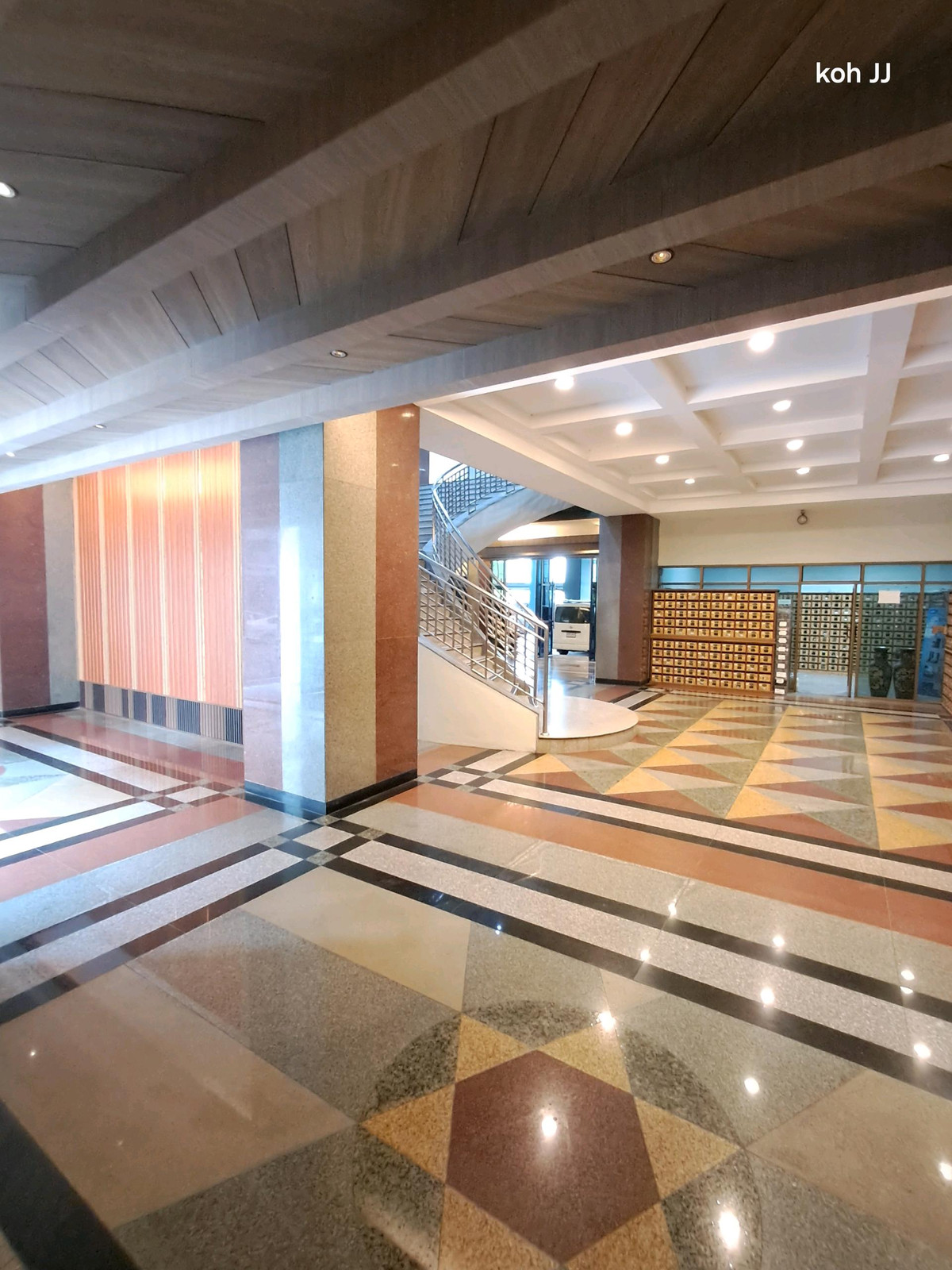 ขายคอนโดบางแค เพชรเกษม : FOR SALE ขายด่วน! ห้องมุมไซส์ใหญ่ 69.4 ตร.ม. ติด MRT บางแค 0 เมตร 2 ห้องนอน ชั้น 12 วิวสวย บางแค คอนโดทาวน์