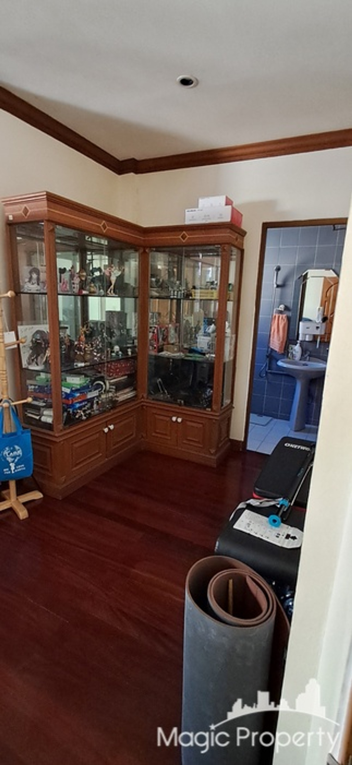 For RentShop HouseSukhumvit, Asoke, Thonglor : Commercial building For Rent in Soi Sukhumvit 39, Khlong Tan Nuea, Watthana, Bangkok