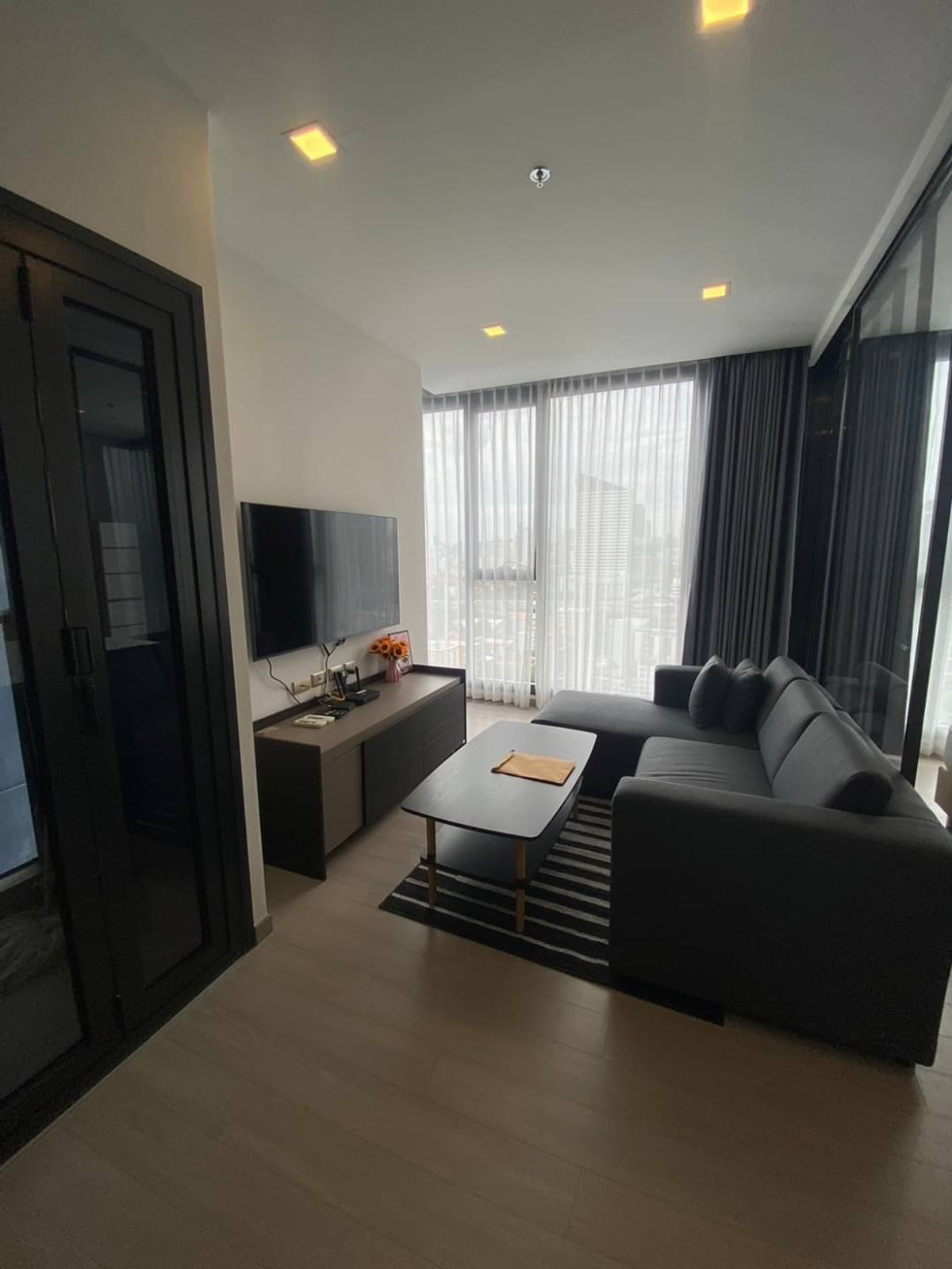 ให้เช่าคอนโดพระราม 9 เพชรบุรีตัดใหม่ RCA : ให้เช่าคอนโด One9Five Asoke Rama 9 คอนโดแต่งครบพร้อมเข้าอยู่ใกล้MRTพระราม9!!