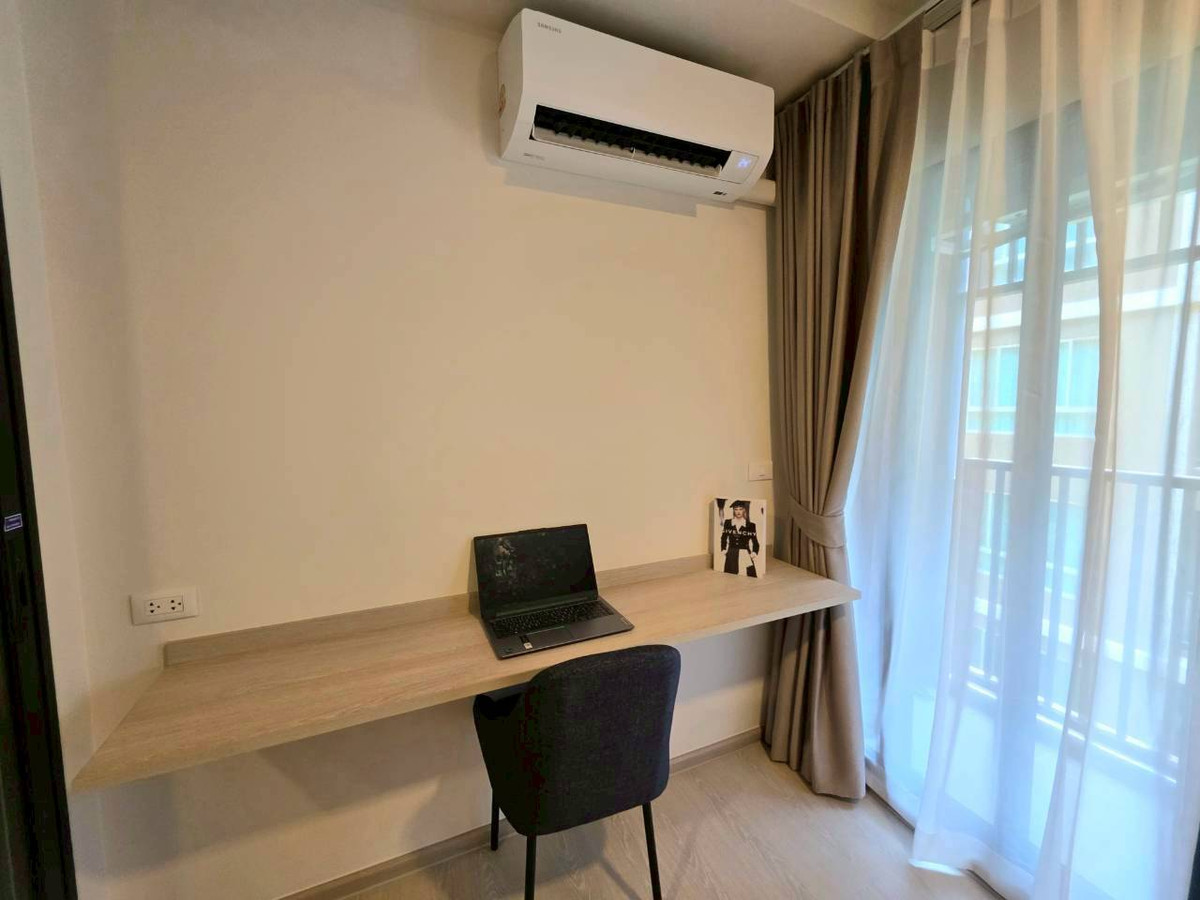 ให้เช่าคอนโดปทุมธานี รังสิต ธรรมศาสตร์ : ให้เช่า! ห้องใหม่ ไม่เคยมีผู้เช่า dcondo Shine รังสิต ✨ Rare Item ส่วนตัวสุดๆ ไม่มีห้องตรงข้าม เฟอร์-เครื่องใช้ไฟฟ้าครบ หิ้วกระเป๋าเข้าอยู่ได้เลย! 