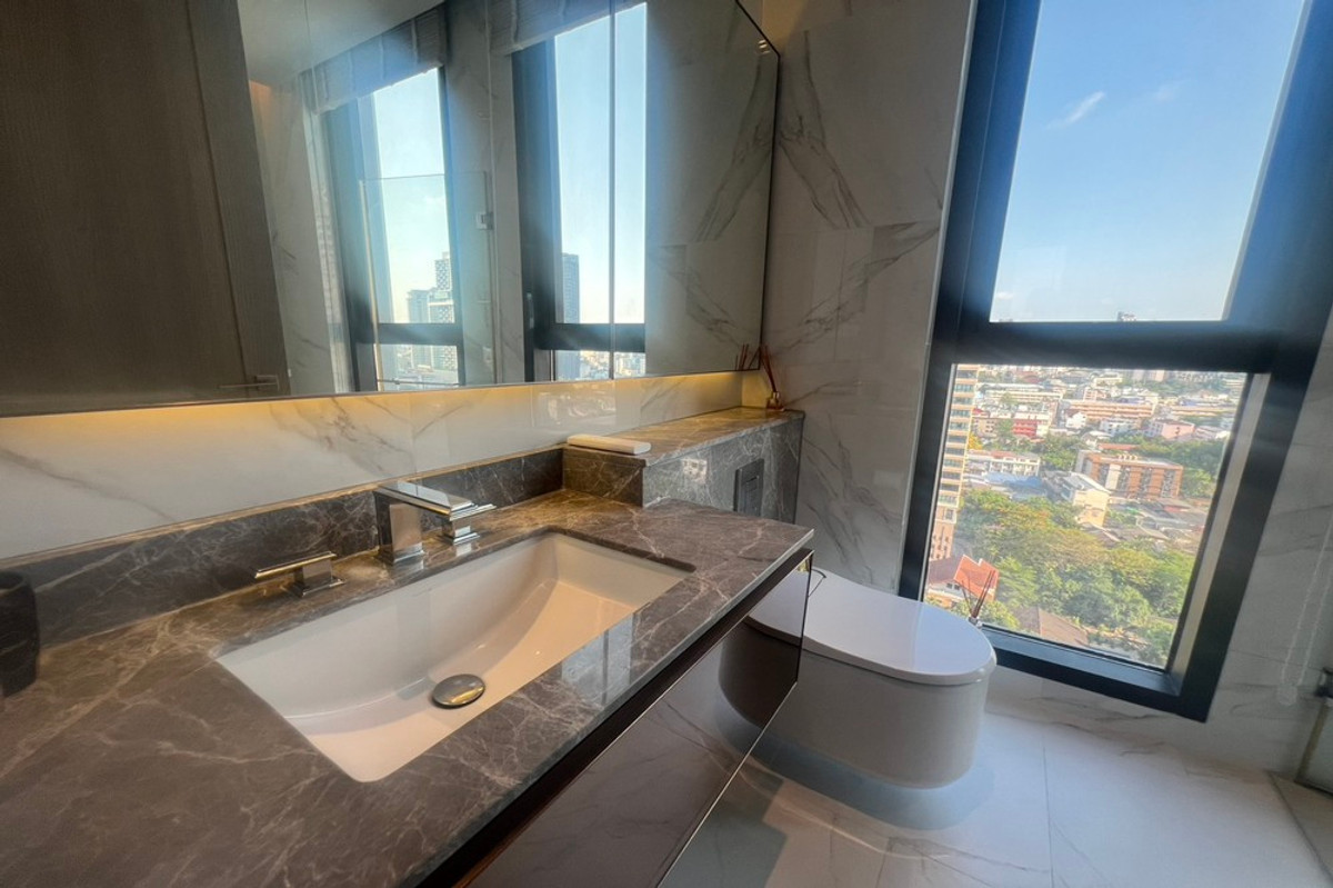 ให้เช่าคอนโดสาทร นราธิวาส : 🔥 เช่าด่วน !! คอนโดหรู ใจกลางสาทร !! The Reserve Sathorn, 1 ห้องนอน, 1 ห้องน้ำ, ชั้นสูง 18++ !!🔥Code C20221203476 แต่งครบ, พร้อมเข้าอยู่📣📣