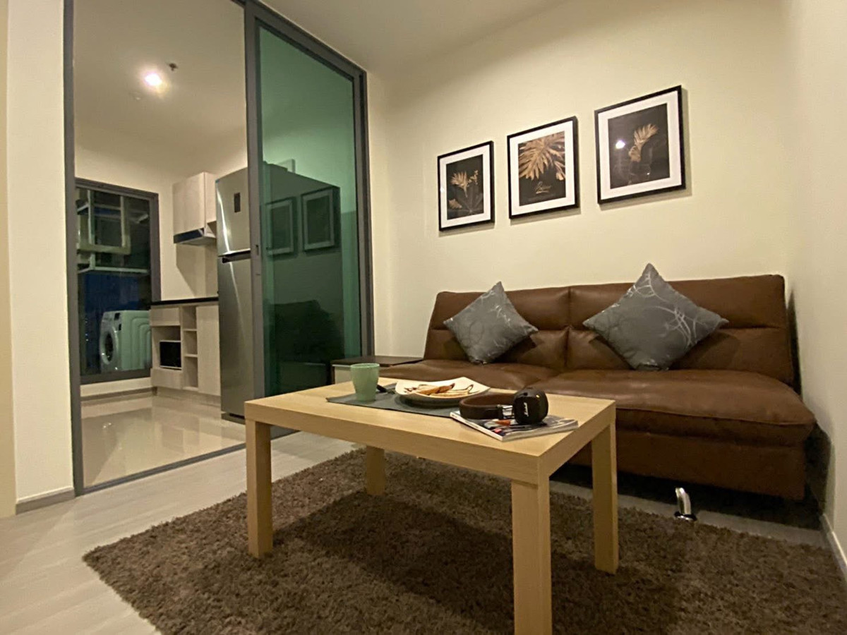 For RentCondoThaphra, Talat Phlu, Wutthakat : ⭐️ Aspire Sathorn - Ratchaphruek ⭐️1 bedroom, 1 bathroom, beautifully decorated room. There are electrical appliances ready.