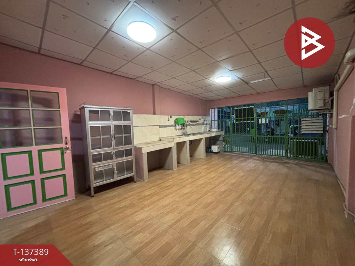 ขายทาวน์โฮมสมุทรปราการ สำโรง :  ขายทาวน์เฮ้าส์ หมู่บ้านวัลย์ลดา ประชาอุทิศ พระสมุทรเจดีย์ สมุทรปราการ