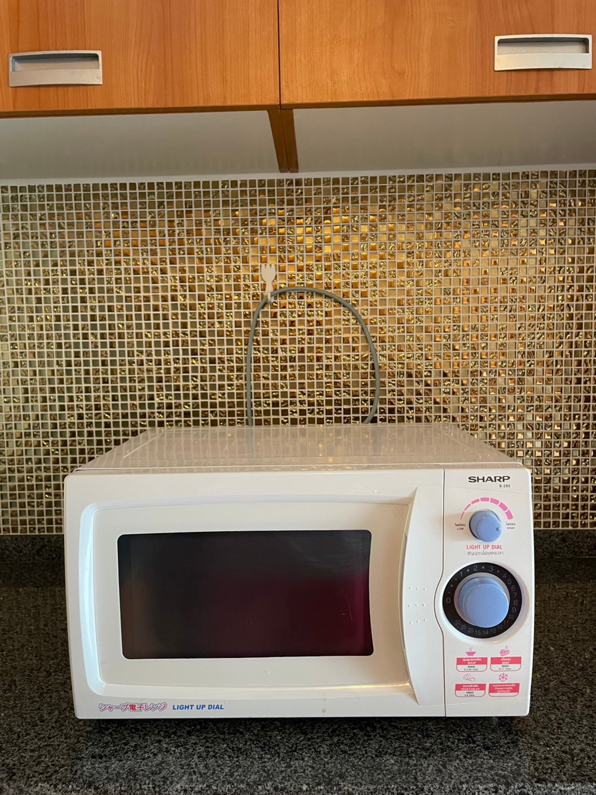 For RentCondoWongwianyai, Charoennakor : 💗 Best Price for rent Villa Sathorn beautiful room high floor city view fully furnished convenient travel.