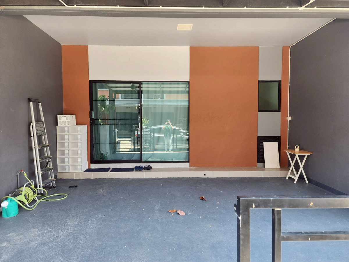 For RentTownhomeBang kae, Phetkasem : Townhome for rent, ready to move in, Siri Place Kanlapaphruek-Sathorn, Soi Kamnan Man, extra wide frontage.