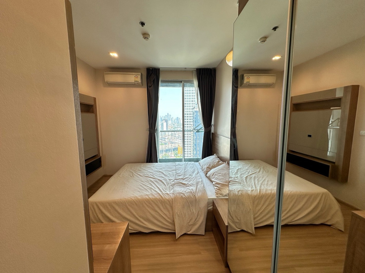 For RentCondoOnnut, Udomsuk : Rhythm Sukhumvit 50 | 3 mins to BTS On Nut High floor , Nice view
