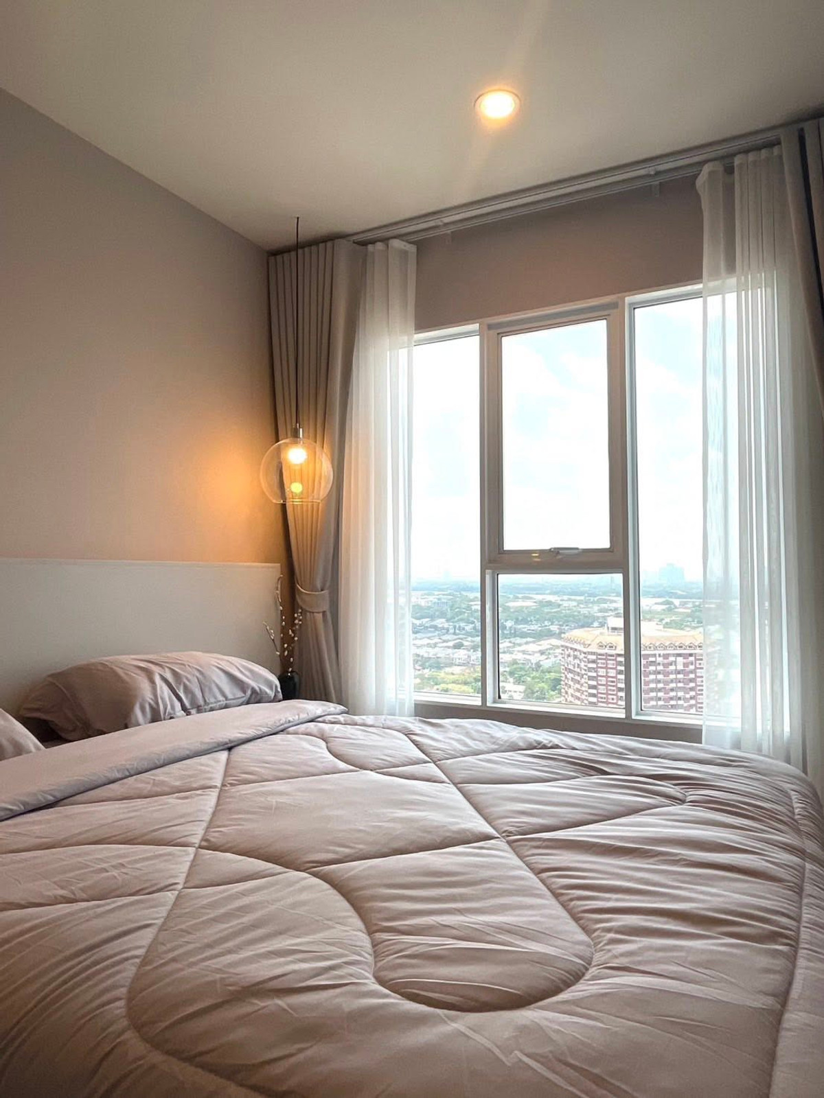 ให้เช่าคอนโดบางนา แบริ่ง ลาซาล : #E353 🎉030469 ให้เช่าคอนโด Regent Home Bangna