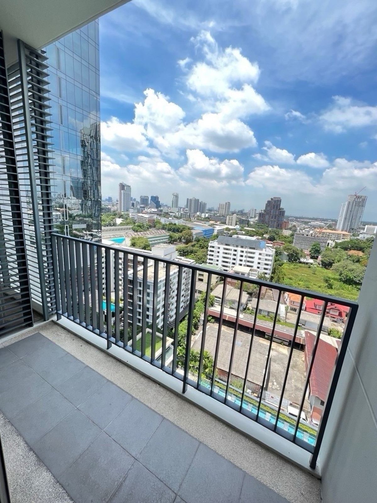 ให้เช่าคอนโดสุขุมวิท อโศก ทองหล่อ : Siri @ Sukhumvit 2bed 50k