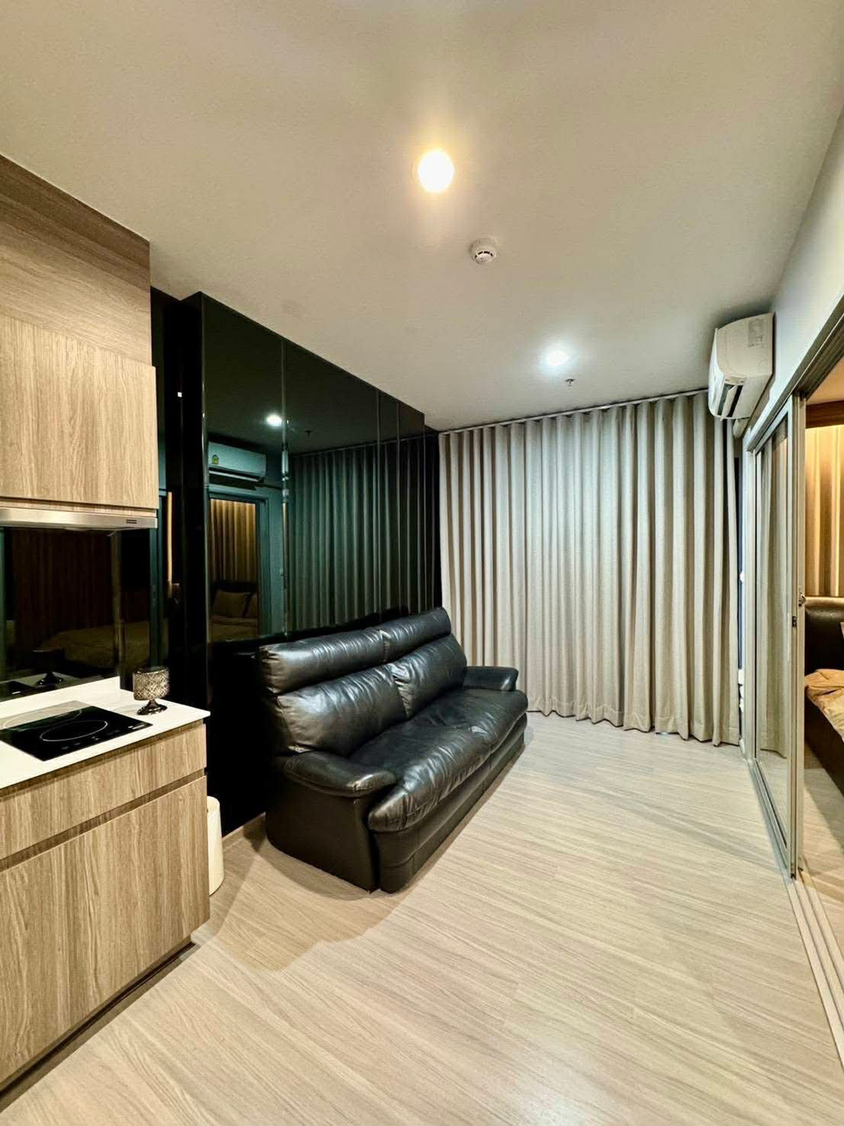 For RentCondoBang kae, Phetkasem : ⭐️The Parkland Phetkasem 56 ⭐ 1 Bedroom, beautifully decorated room. There are electrical appliances ready.